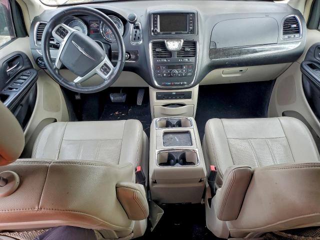 Chrysler Minivan Touring L Image 4