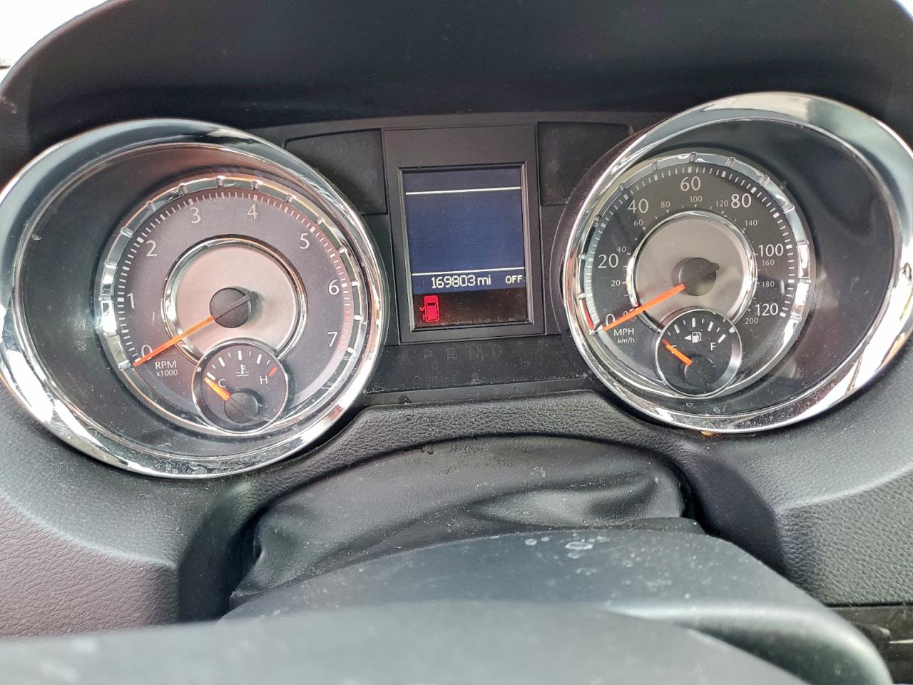 Chrysler Minivan Touring L Image 11