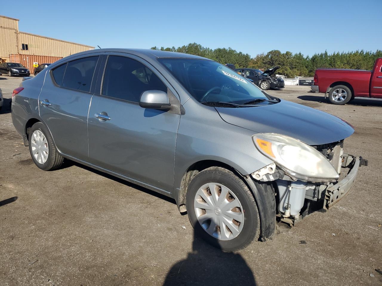 Nissan Versa S Image 5