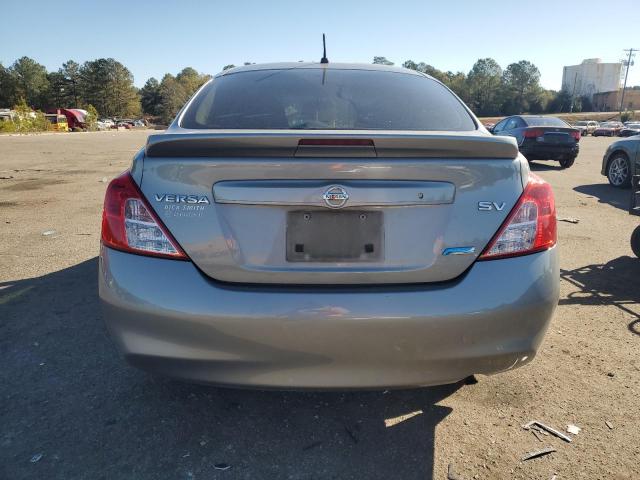 Nissan Versa S Image 6