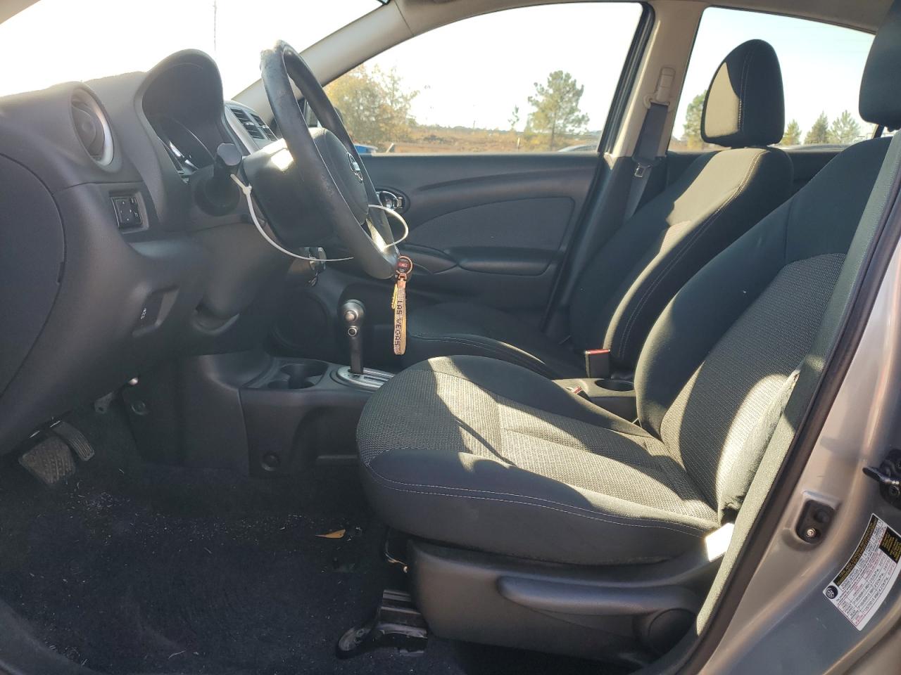 Nissan Versa S Image 12