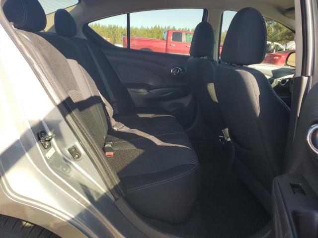 Nissan Versa S Image 10