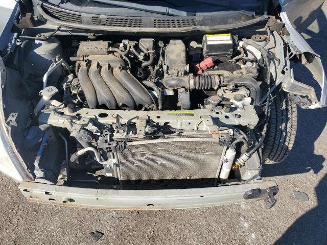 Nissan Versa S Image 8